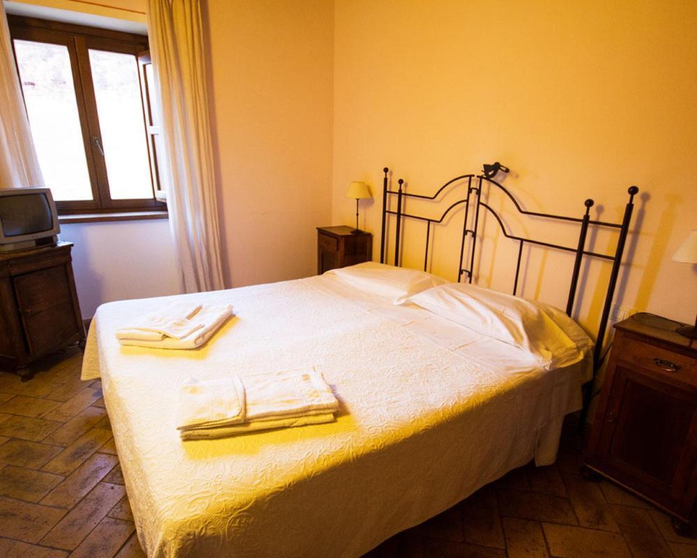 נורצ'יה Agriturismo Il Casale Degli Amici מראה חיצוני תמונה