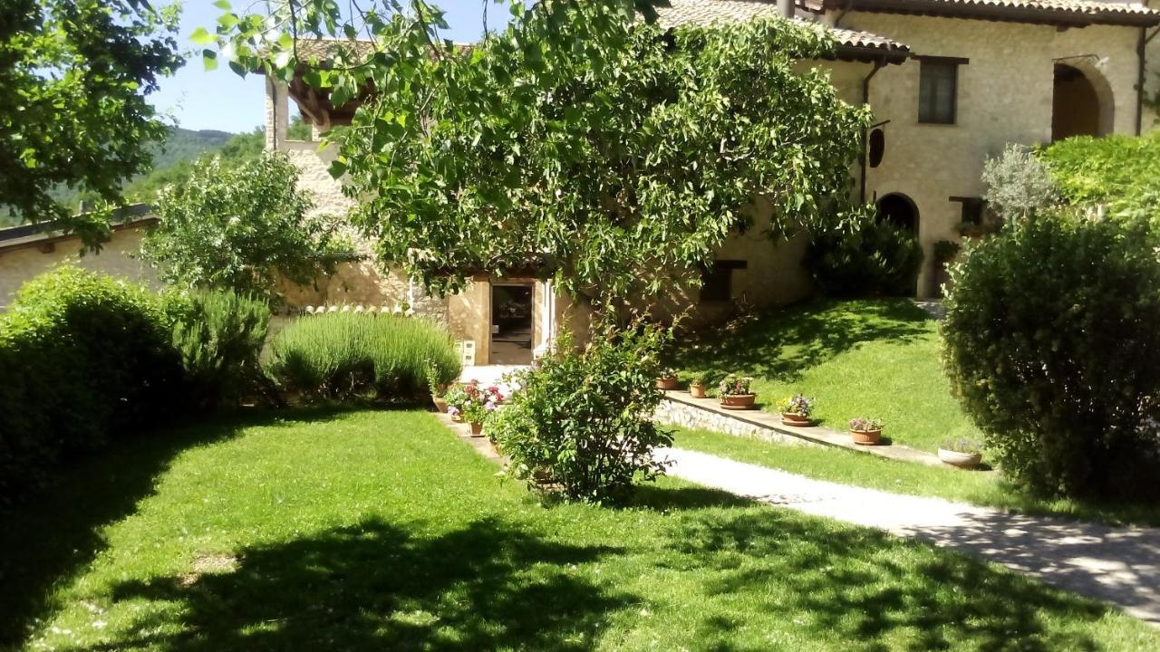 נורצ'יה Agriturismo Il Casale Degli Amici מראה חיצוני תמונה